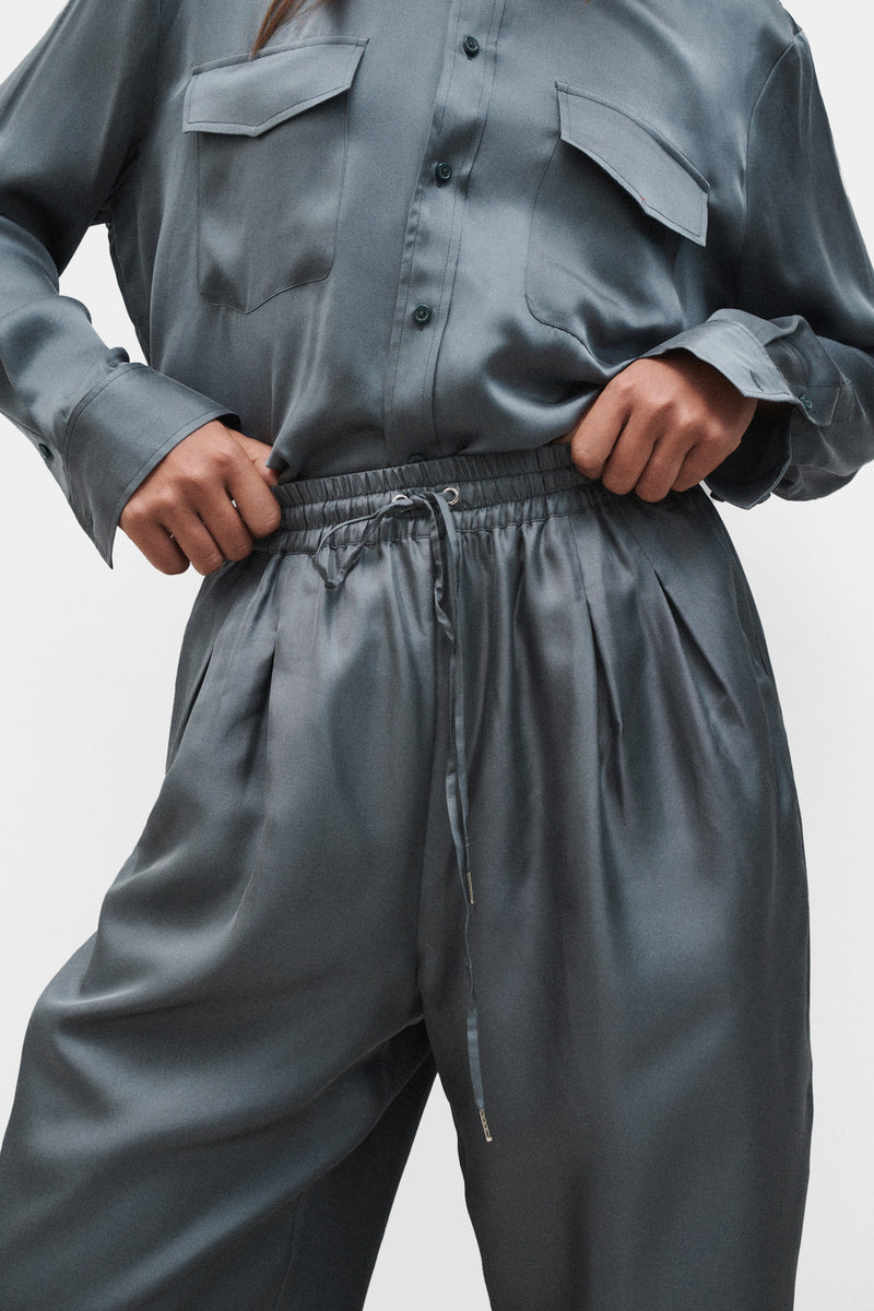 TWILL SLOUCH PANTS SLATE